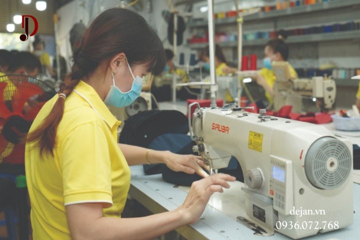 Quy trình sản xuất đồng phục chi tiết tại DeJan Uniform