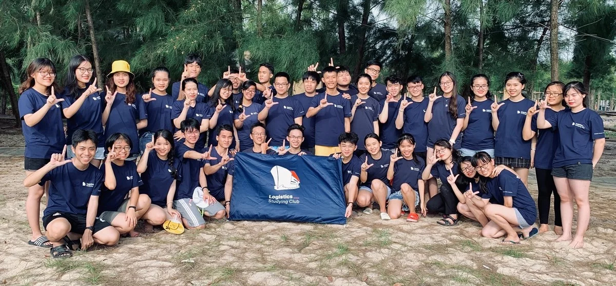 Nâng Cao Hiệu Quả Team Building với Áo Thun Đồng Phục Độc Đáo