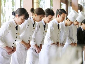 Bật mí cách chọn xưởng may đồng phục công sở đẹp, bền, chuẩn phong cách doanh nghiệp