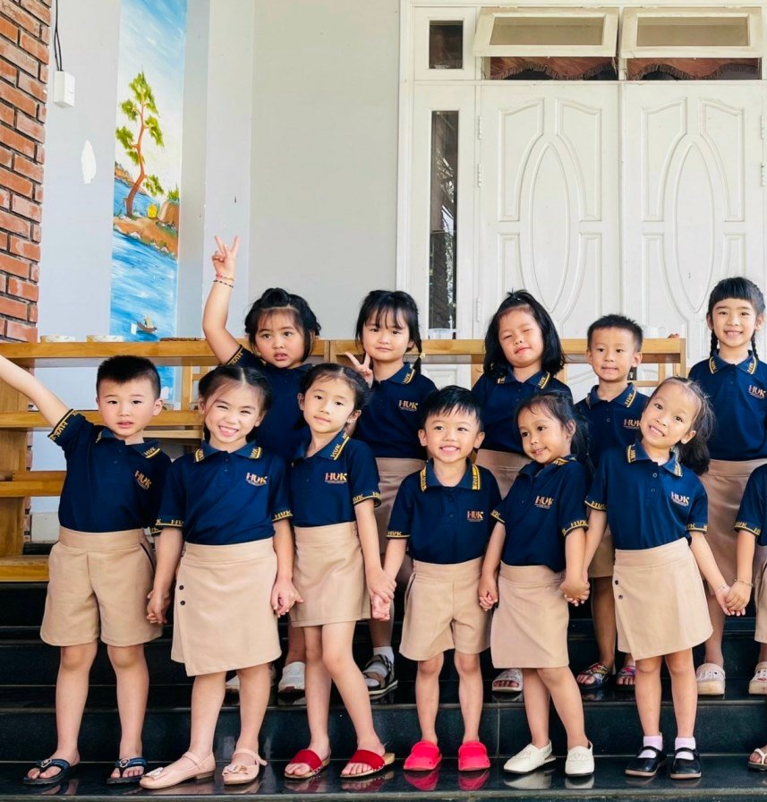 Đồng phục học sinh mầm non TPHCM Thiết kế dễ thương, thoải mái