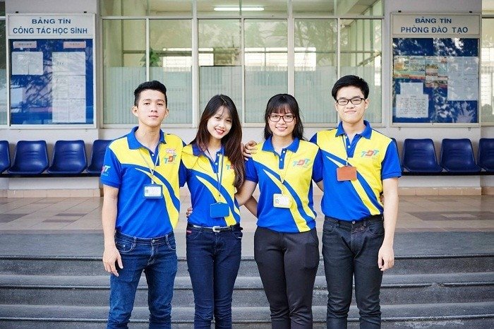 Đồng phục trường đại học TPHCM: Đa dạng thiết kế, thể hiện bản sắc riêng