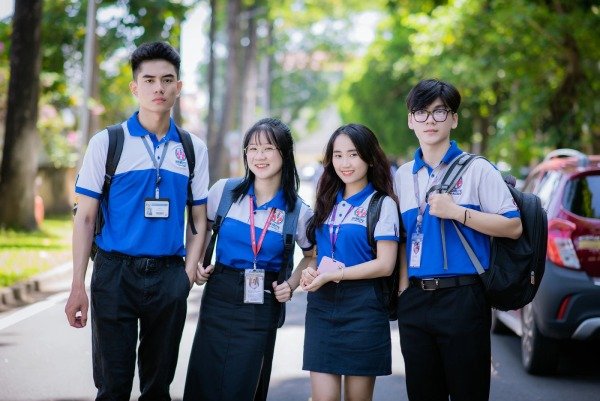 Đồng phục trường đại học TPHCM