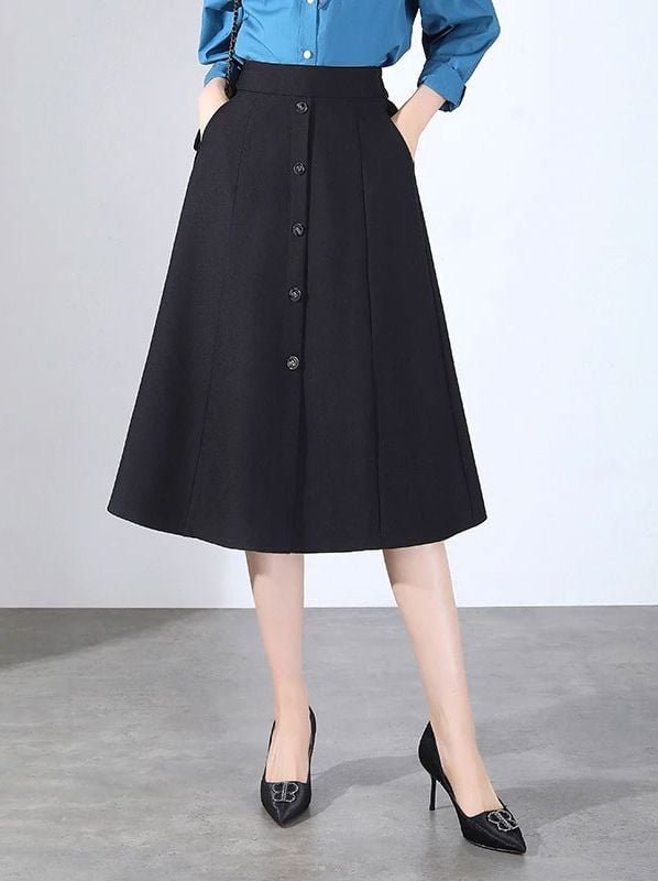 Chân váy đồng phục công sở TPHCM – Bí quyết phối đồ chuẩn doanh nghiệp