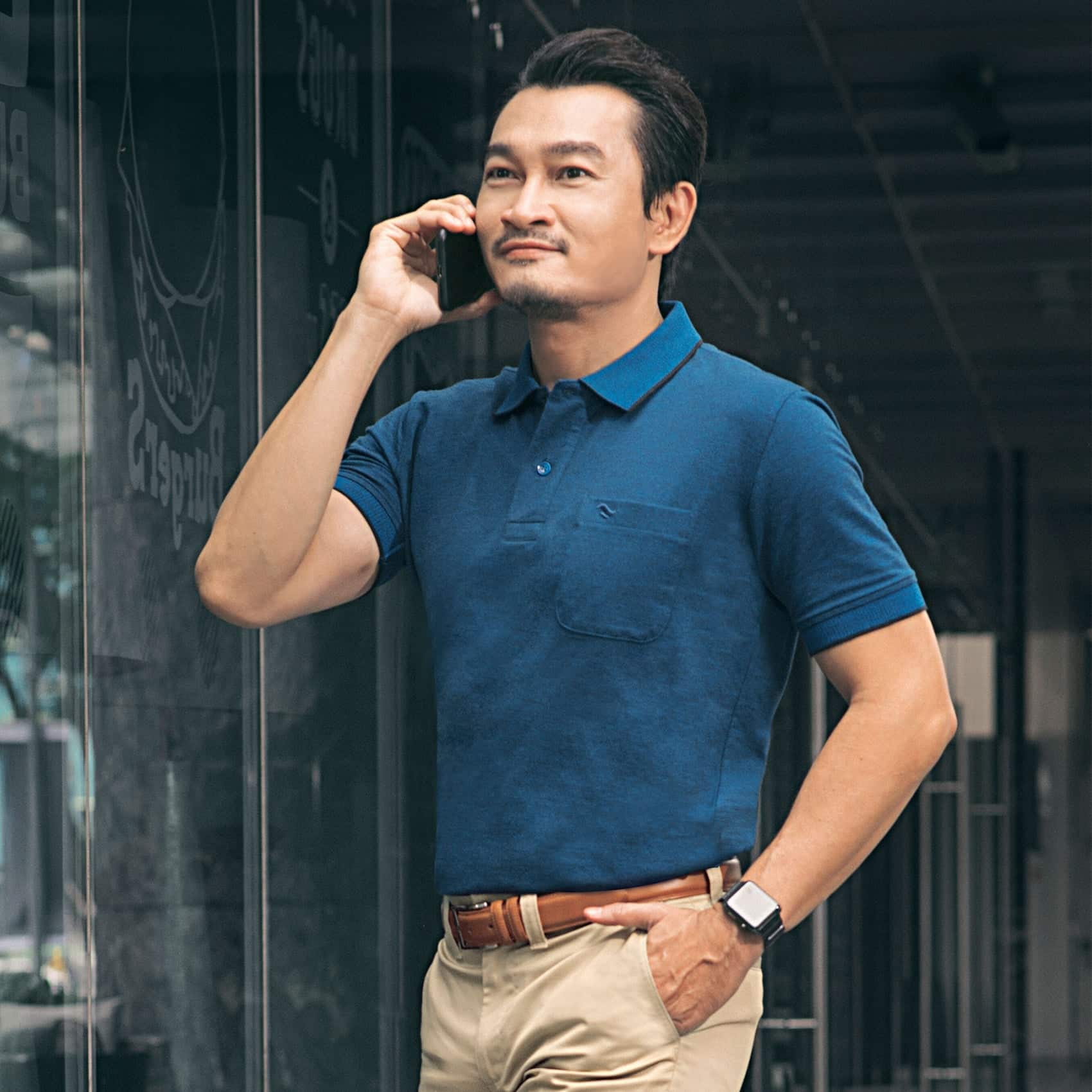 Đồng phục công sở gồm những loại nào? Doanh nghiệp nên chọn ra sao? 2 Sơ mi hay áo thun công sở – lựa chọn nào phù hợp hơn