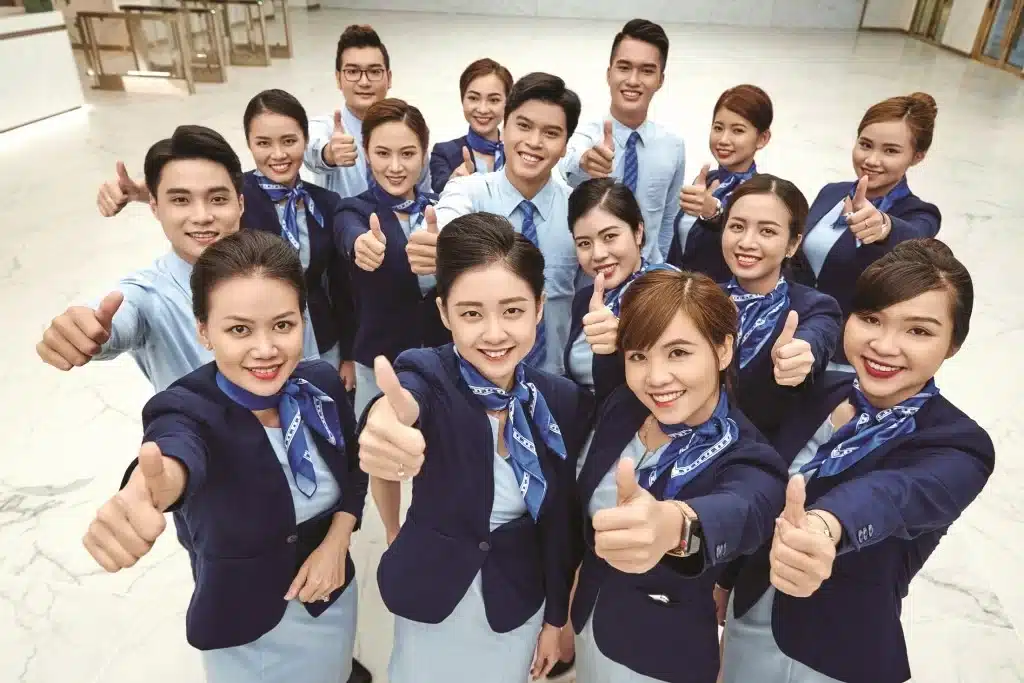 Đồng phục cho ngân hàng chi nhánh nhỏ: tối ưu chi phí nhưng vẫn sang