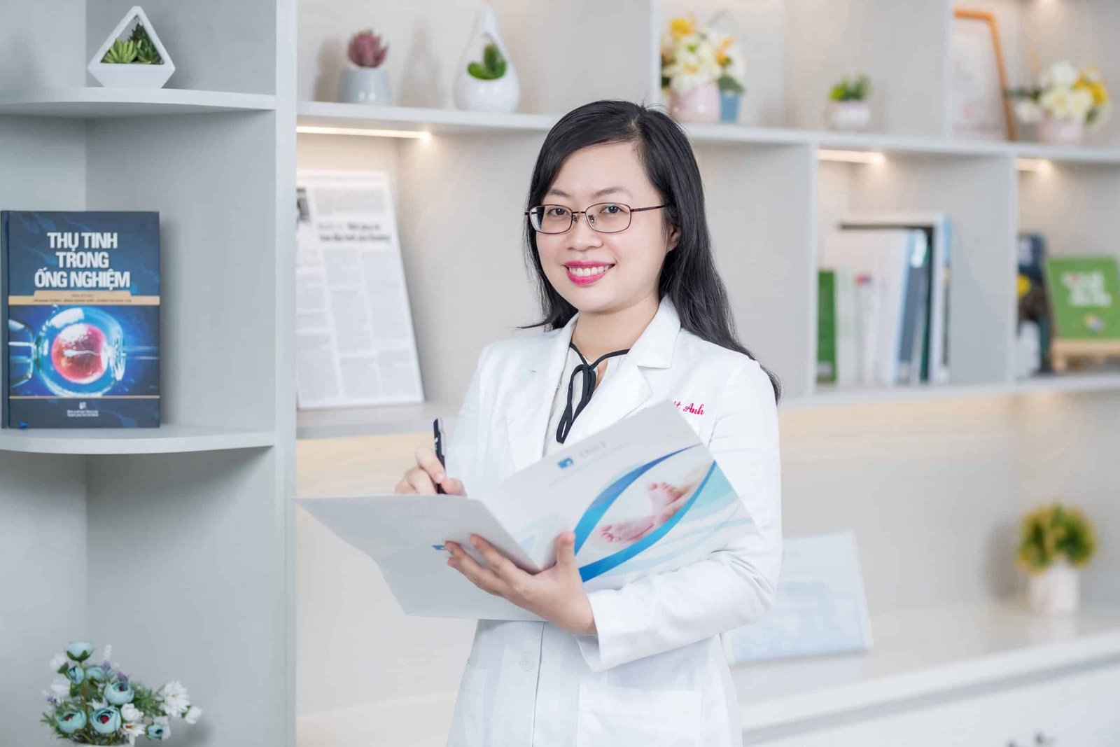 May đồng phục chuỗi phòng khám giải pháp đồng bộ nhiều chi nhánh