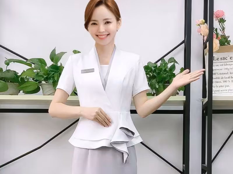 May đồng phục nha khoa cao cấp: từ bác sĩ đến lễ tân