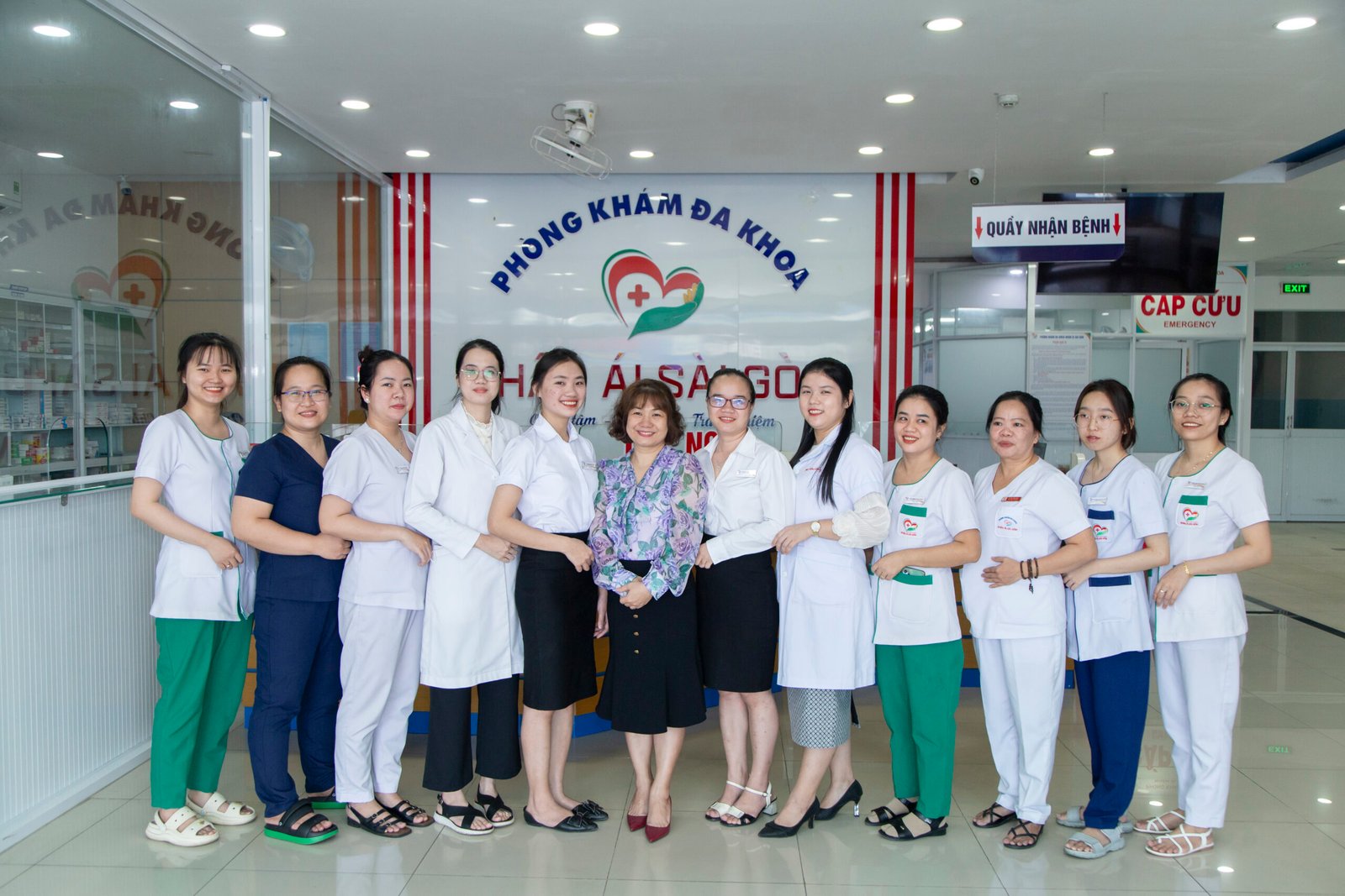 May đồng phục phòng khám đa khoa theo yêu cầu từng bộ phận