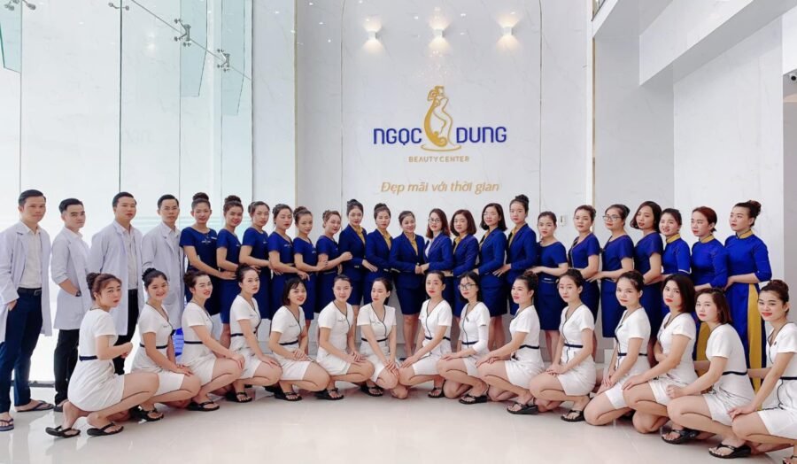 May đồng phục thẩm mỹ viện cao cấp, sang và đồng bộ nhận diện