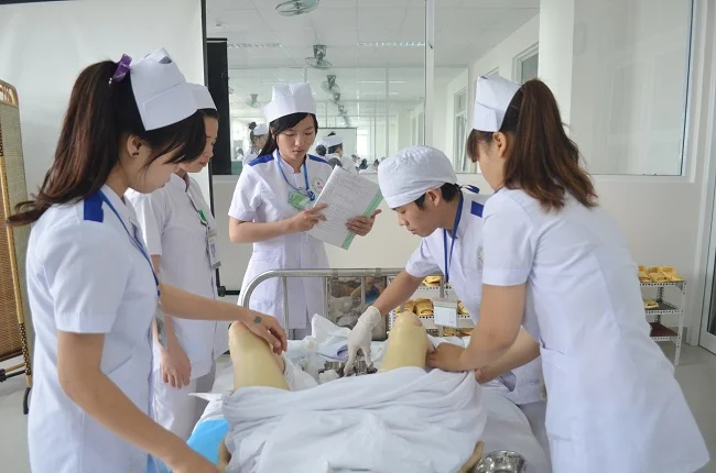 Đồng phục phòng khám đa khoa tư nhân
